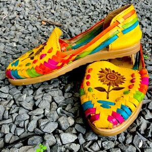 New D’lolos Rainbow Sunflower Huaraches